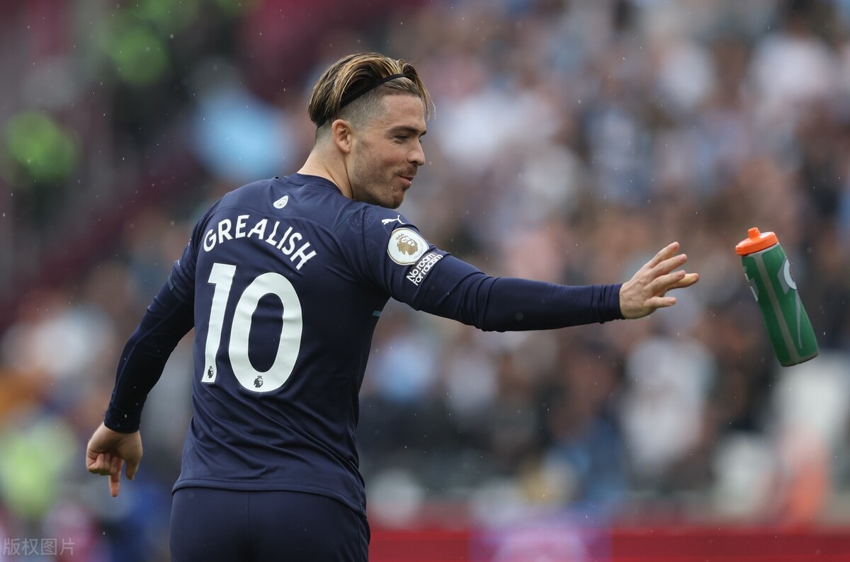 包含赛前辽宁本钢备战英超；单刀错失细节曝光；悬念犹存；数据趋势出现新变化的词条jiuyou游戏平台