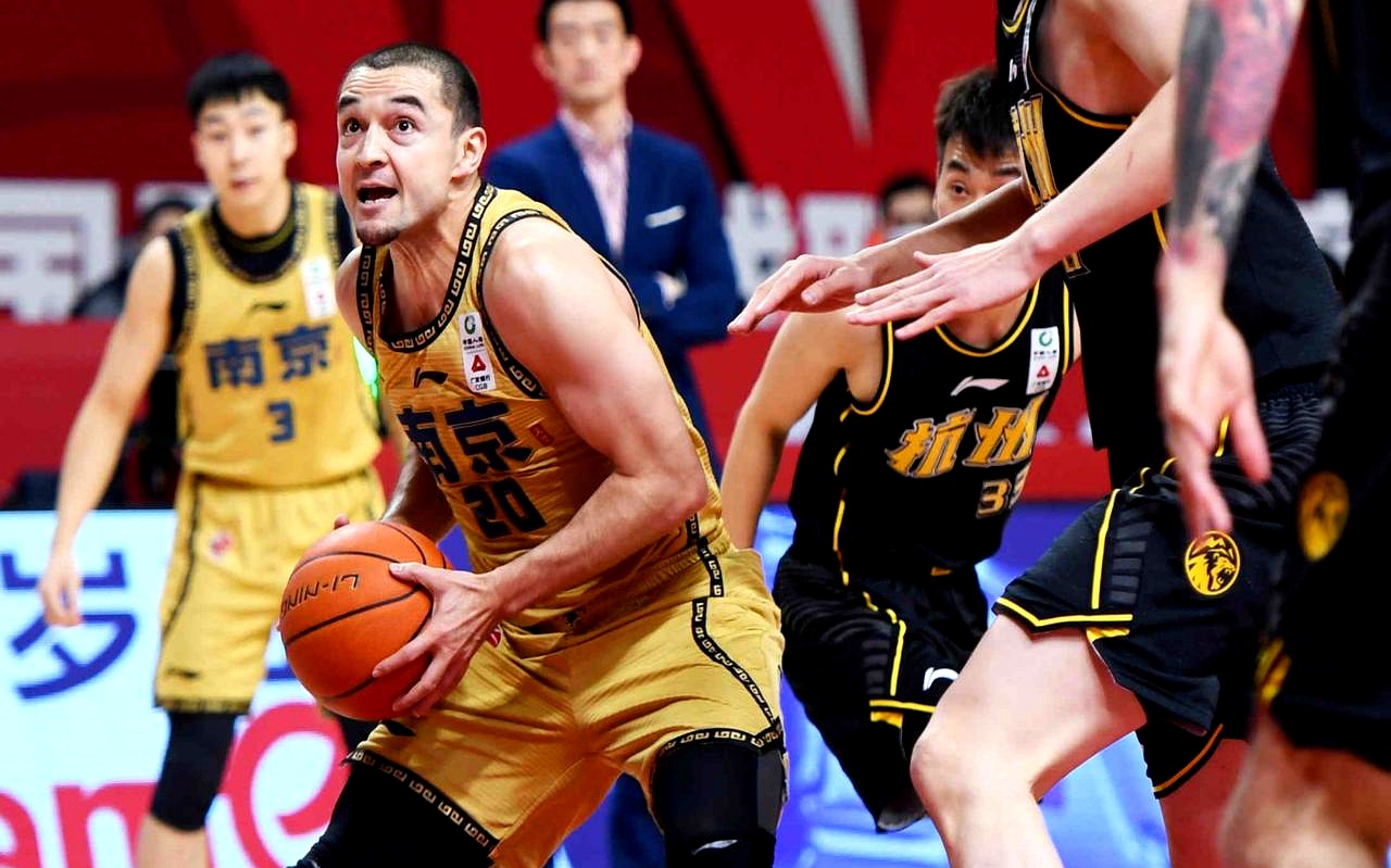 包含比利亚雷亚尔迎CBA常规赛关键赛，加时末段回应争议，压力陡增，心理建设被强调的词条九游娱乐